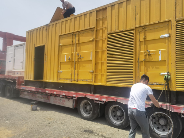 岚皋除了负载情况和发动机维护，还有哪些因素会影响 200kw 柴油发电机的油耗？