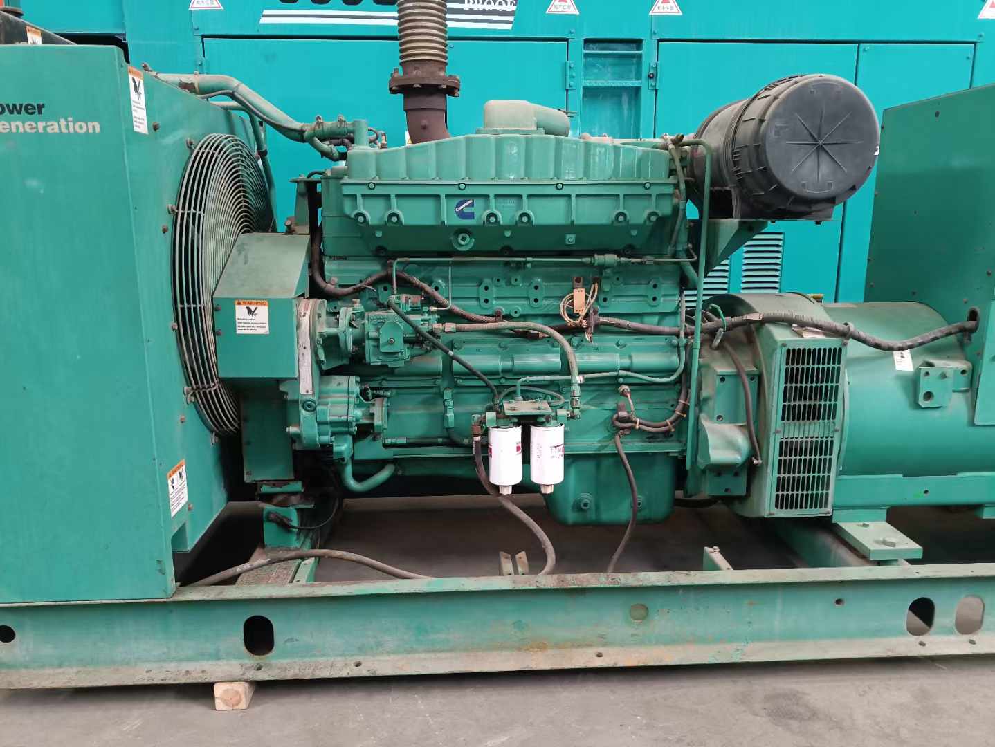 岚皋过载会对 600kW 柴油发电机组造成哪些损害？